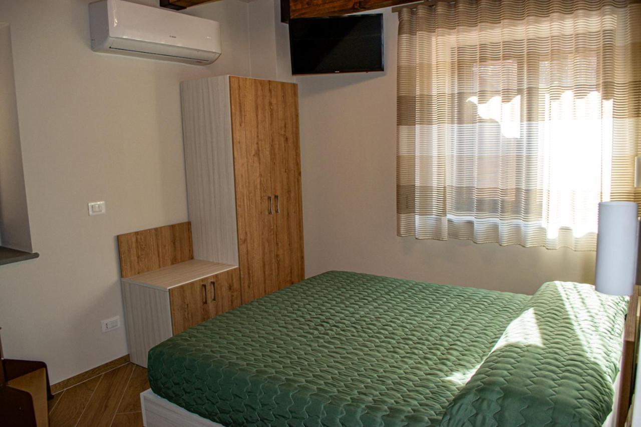 L'Antica Fontana - Casa Vacanze B&B Viggianello Ngoại thất bức ảnh